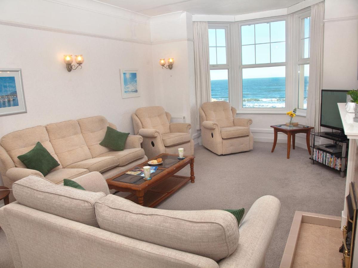 Weymouth Bay Apartment B Buitenkant foto