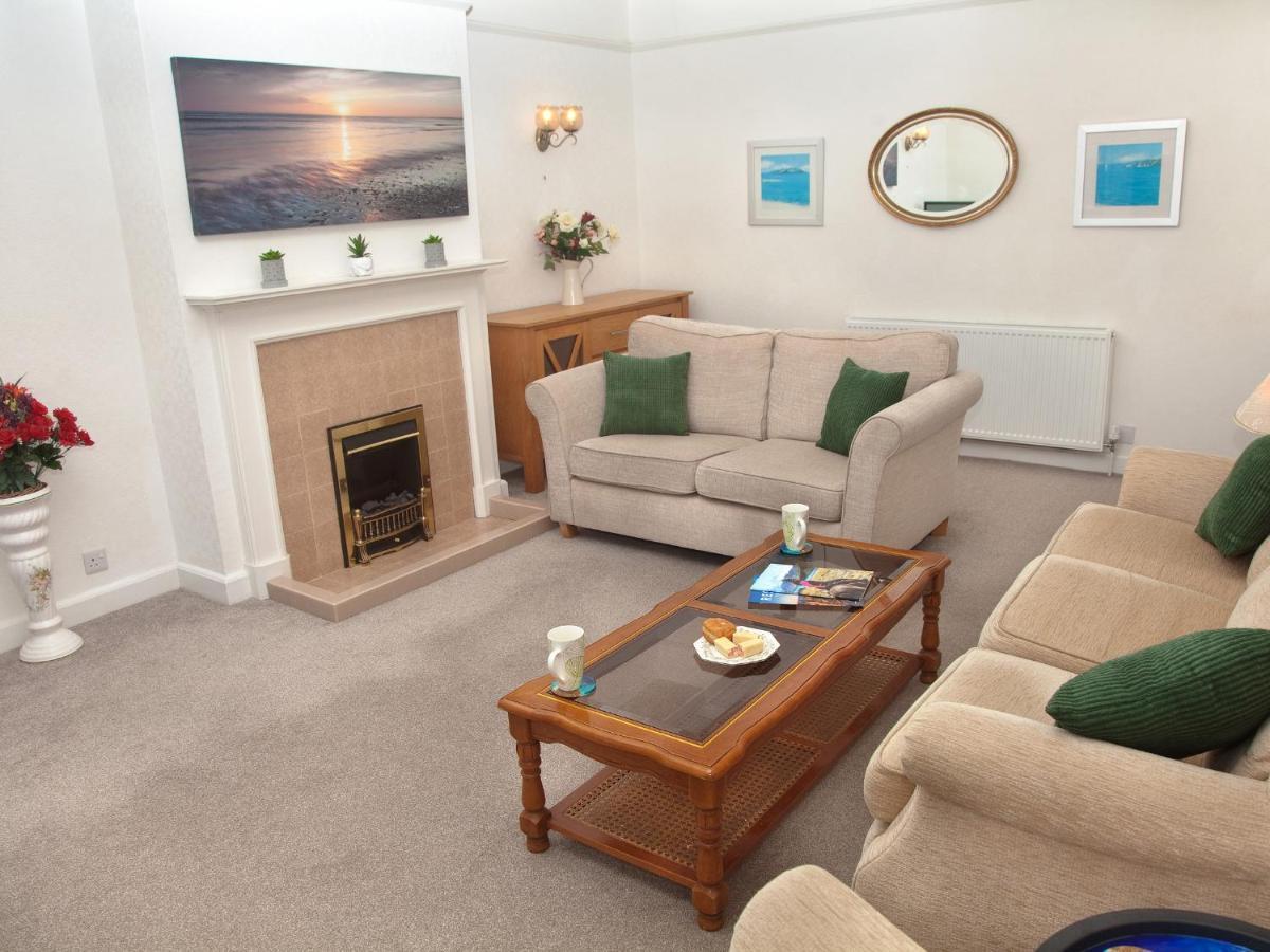 Weymouth Bay Apartment B Buitenkant foto