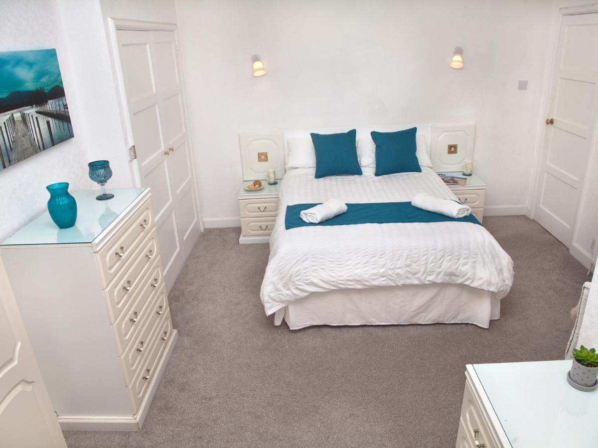 Weymouth Bay Apartment B Buitenkant foto